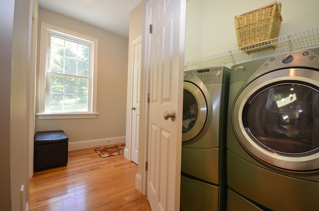 87 Uxbridge Road Sutton, MA 01590 - Photo 14 of 29