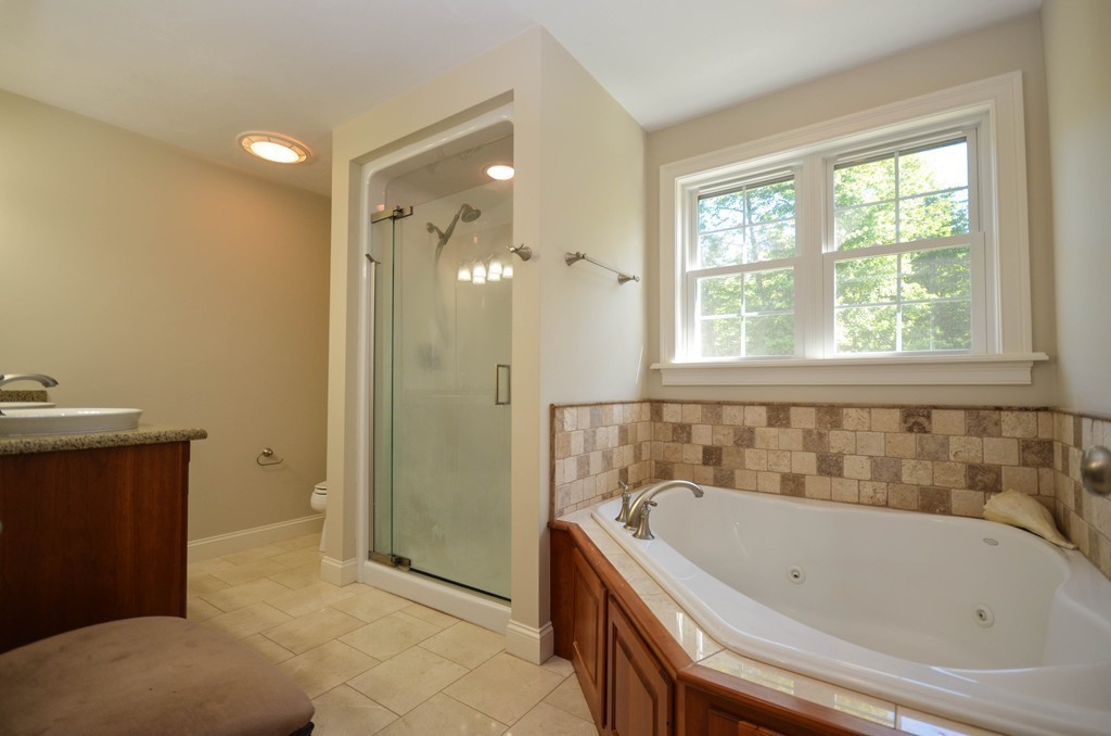 87 Uxbridge Road Sutton, MA 01590 - Photo 22 of 29