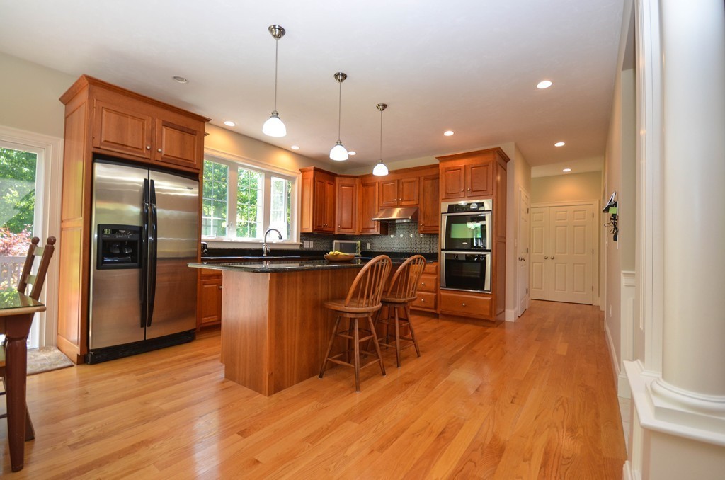 87 Uxbridge Road Sutton, MA 01590 - Photo 4 of 29