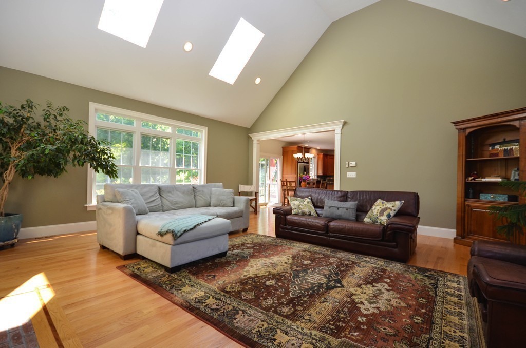 87 Uxbridge Road Sutton, MA 01590 - Photo 10 of 29