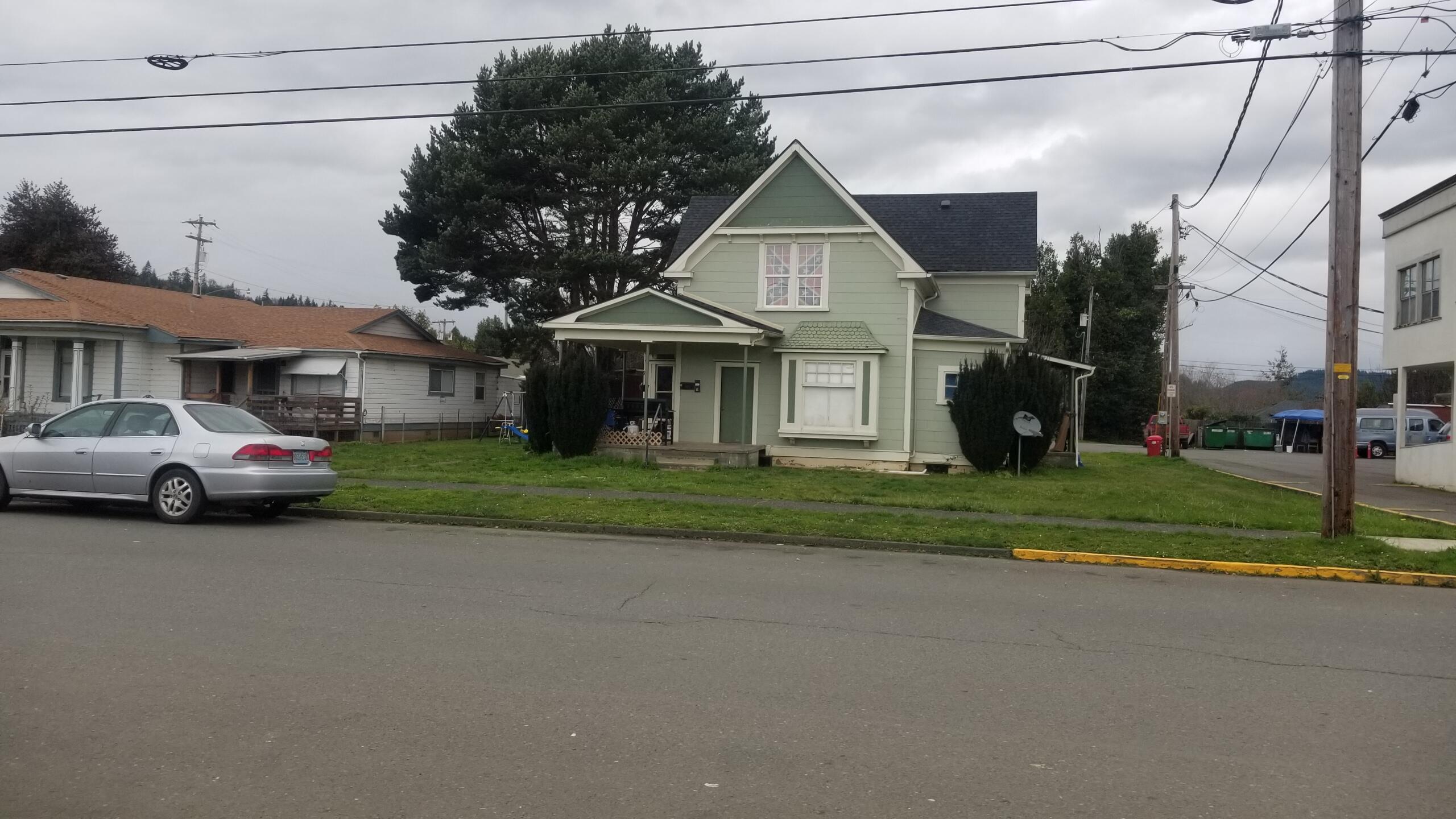 619 Ash Street Myrtle Point, OR 97458 - Photo 1 of 30 FRONT