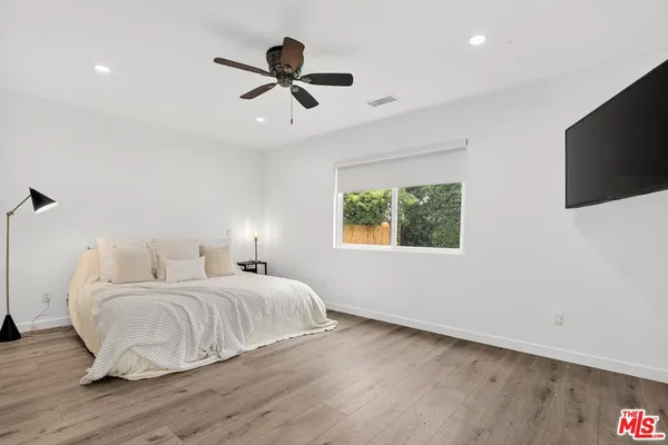 $6,000 | 6565 Randi Avenue, Woodland Hills, CA 91303