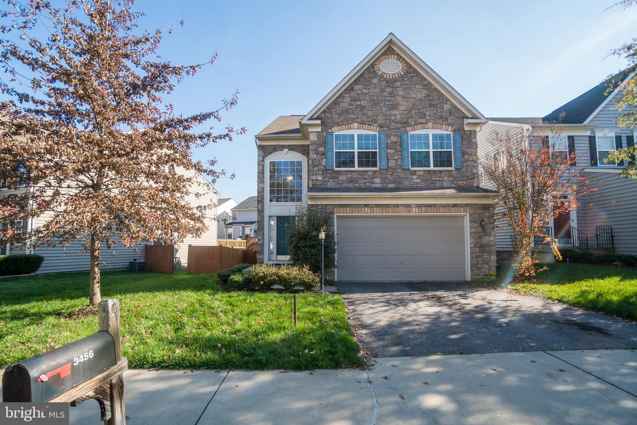 3456 Eagle Ridge Drive Woodbridge, VA 22191 - Photo 3 of 44 Well Manicured Lawns