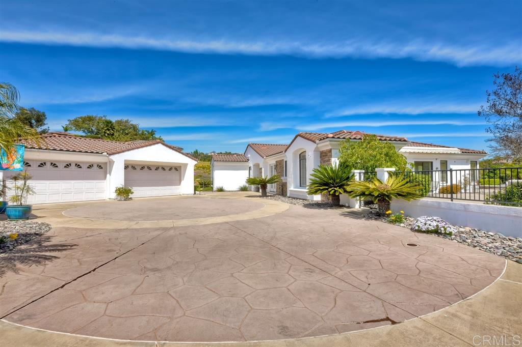 3111 Knottwood Way Fallbrook, CA 92028 - Photo 2 of 25