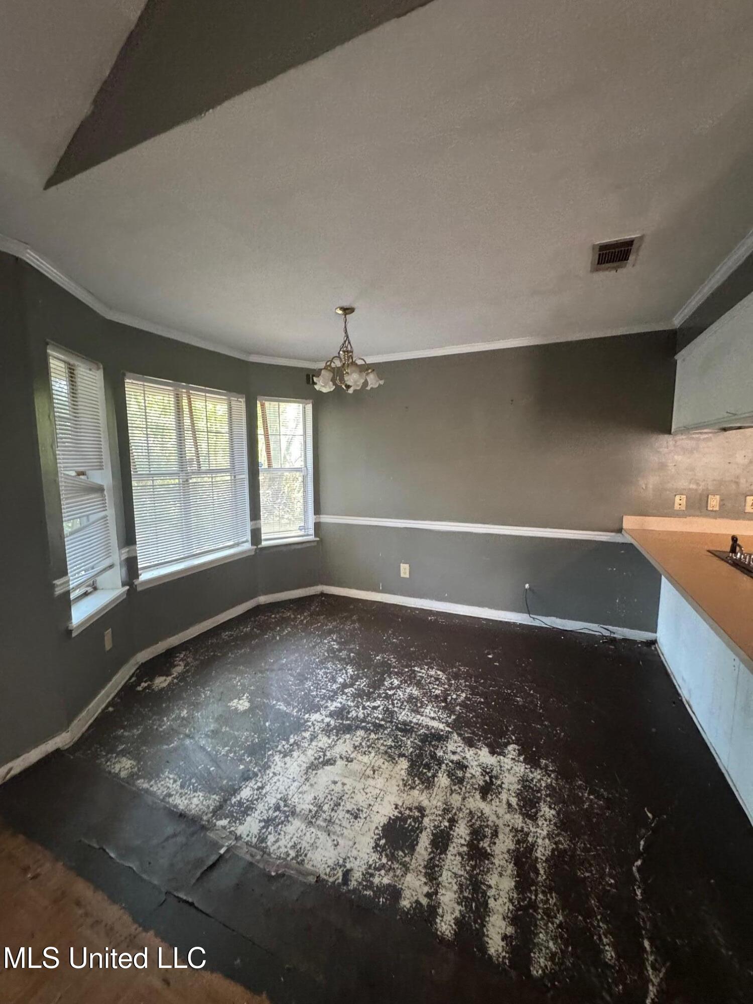 5571 Tiki Lane Jackson, MS 39212 - Photo 6 of 16 IMG_5761