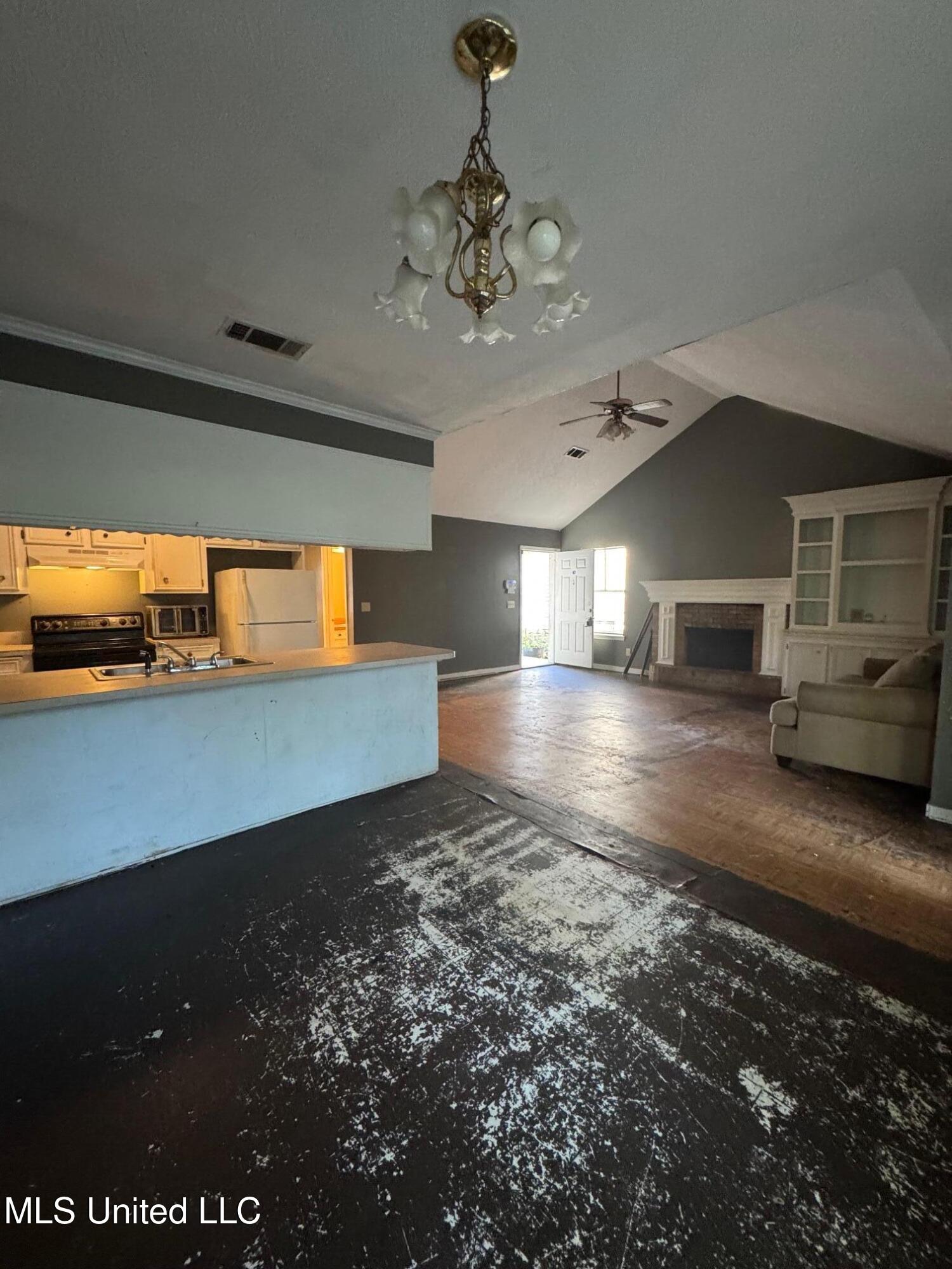 5571 Tiki Lane Jackson, MS 39212 - Photo 7 of 16 IMG_5762