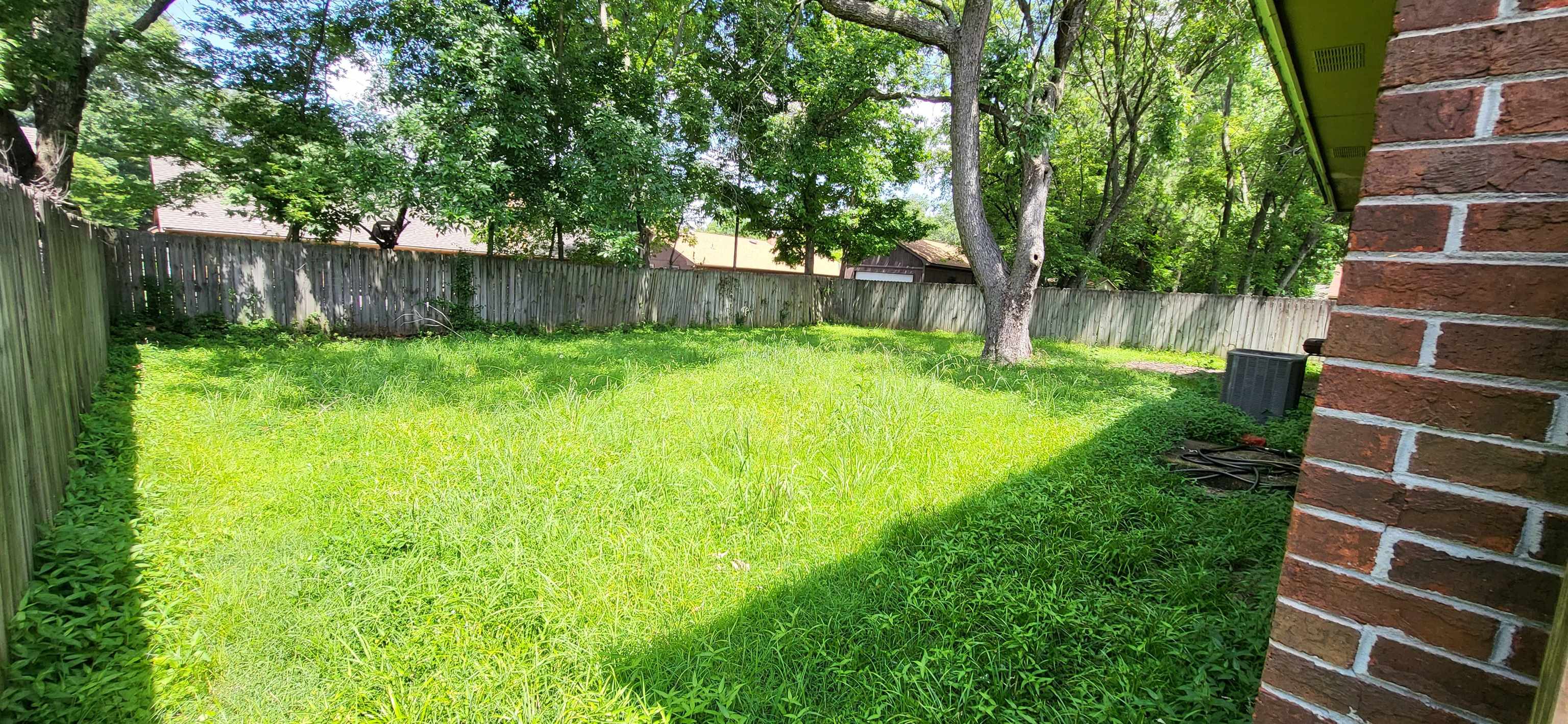 4567 Crump Road Memphis, TN 38141 - Photo 26 of 28 a view of yard with green space