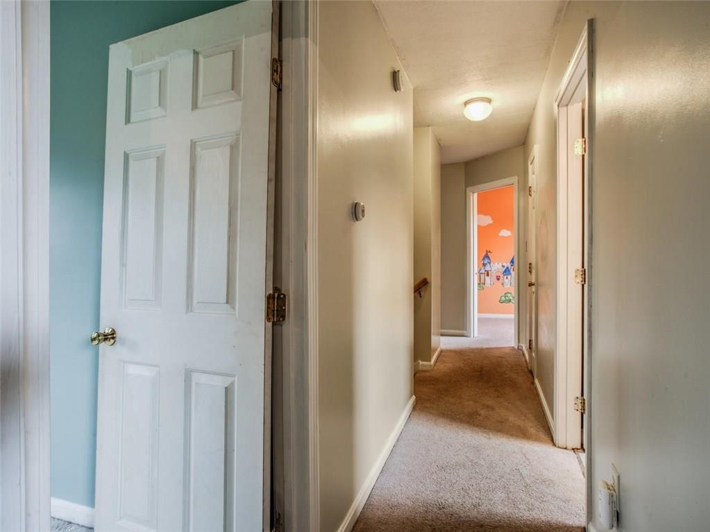 193 North Raymond Road Gray, ME 04039 - Photo 20 of 35 2nd floor hallway