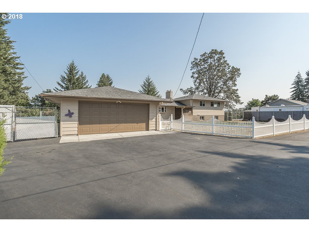 17560 Kirkwood Road Gladstone, OR 97027 - Photo 1 of 31 Gallery Image 1