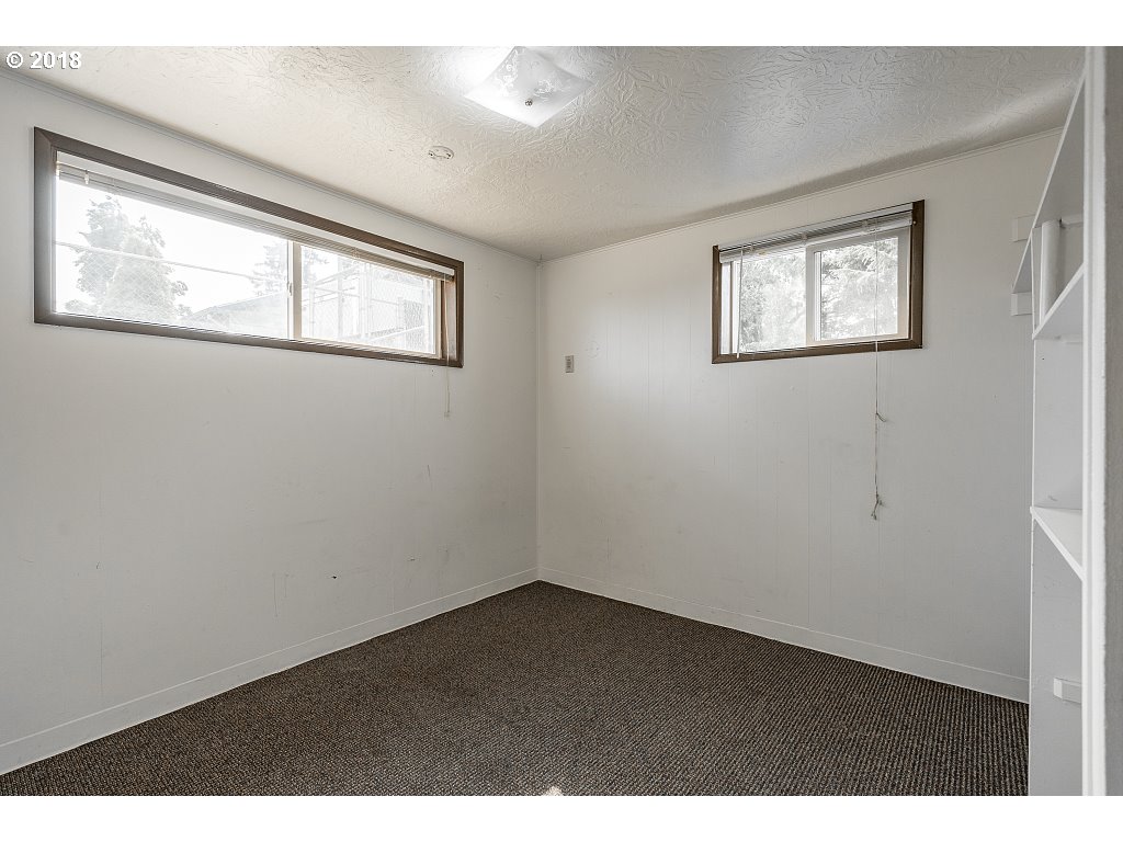 17560 Kirkwood Road Gladstone, OR 97027 - Photo 23 of 31 Gallery Image 23