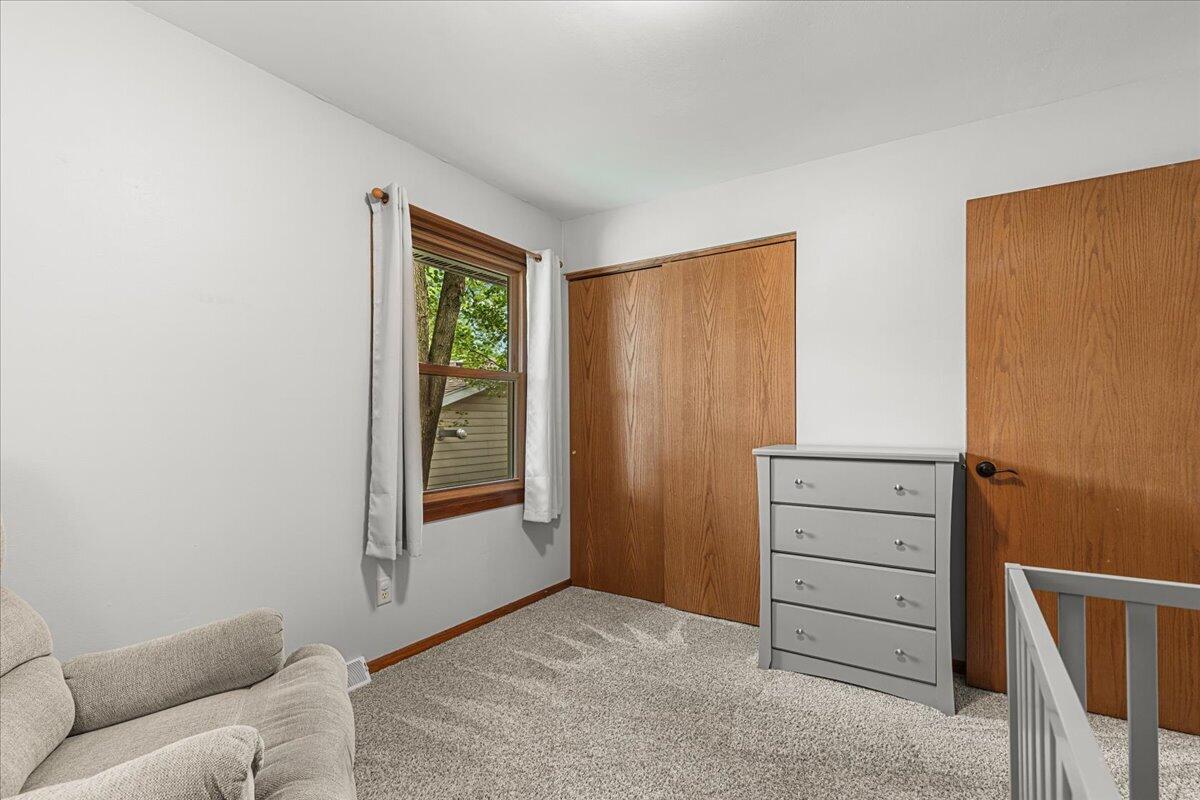 819 Kings Ridge Court East West Bend, WI 53090 - Photo 17 of 41 Bedroom 3