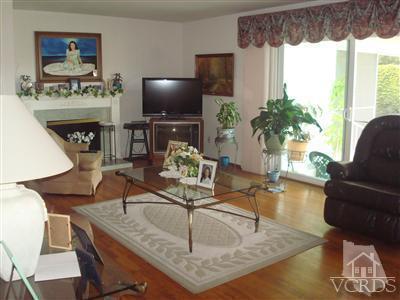 555 Lark Street Oxnard, CA 93033 - Photo 3 of 7 Additional Photo