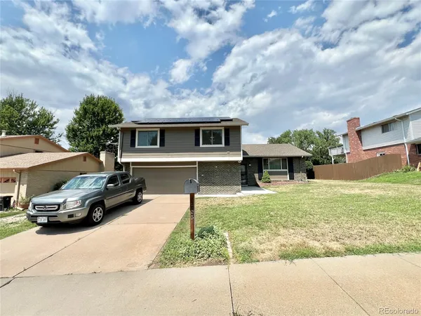 $2,595 | 2723 South Otis Street, Denver, CO 80227