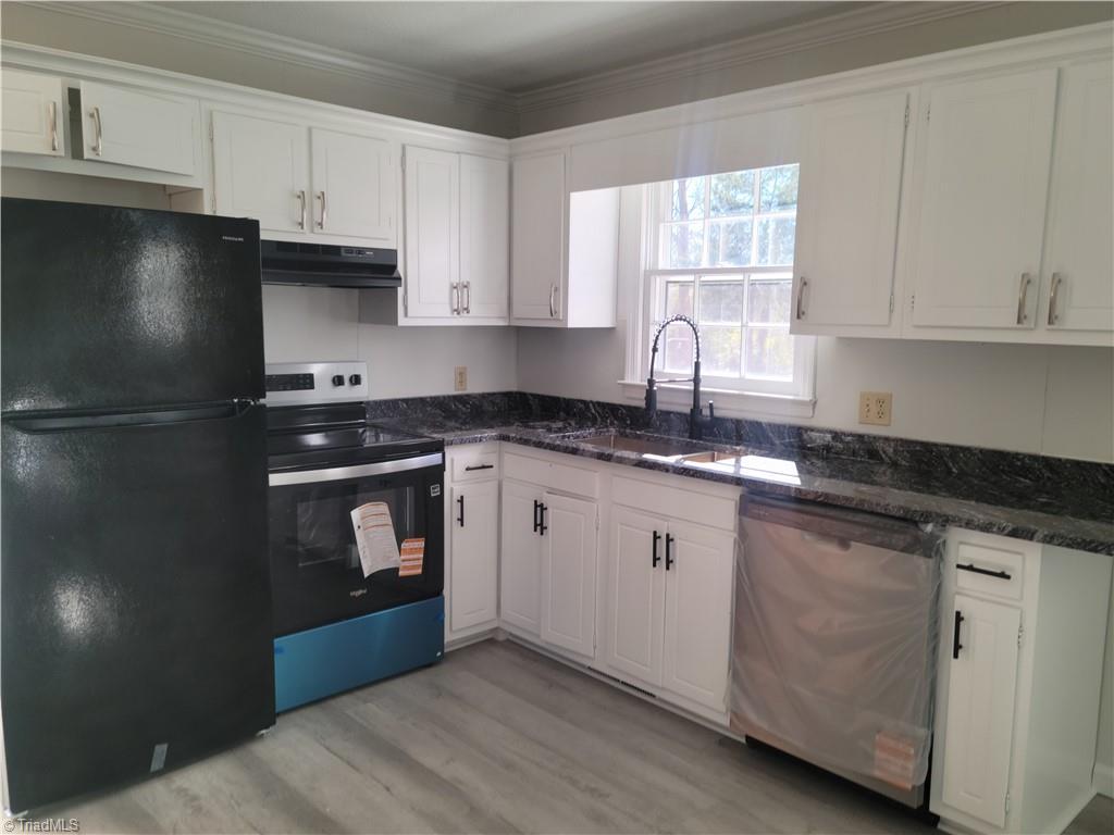 5261 Windemere Circle Trinity, NC 27370 - Photo 8 of 16