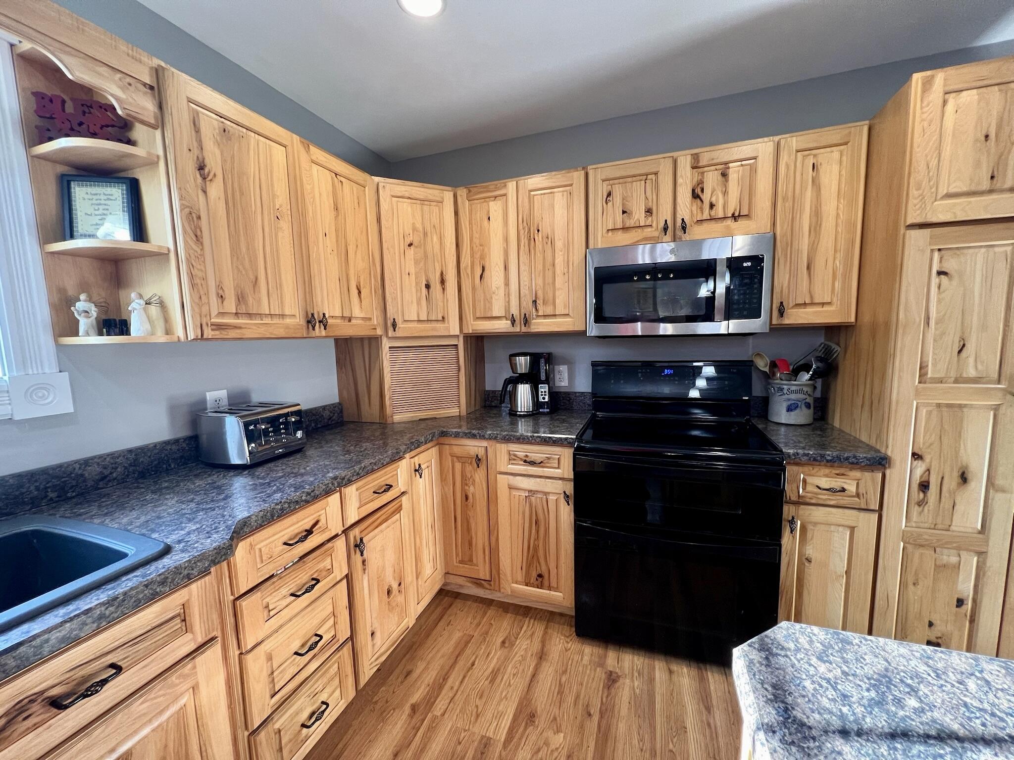 316 Bog Road Hermon, ME 04401 - Photo 12 of 50 Electric Stove and Microwave