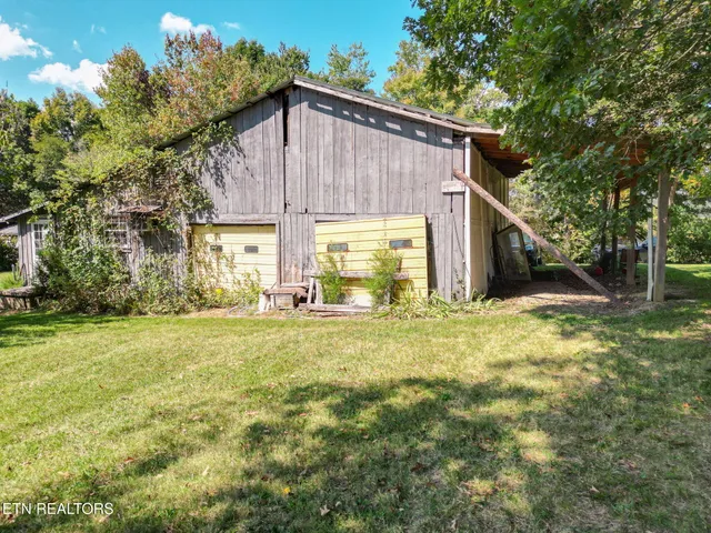 $485,000 | 2733 Shipe Road, Mascot, TN 37806