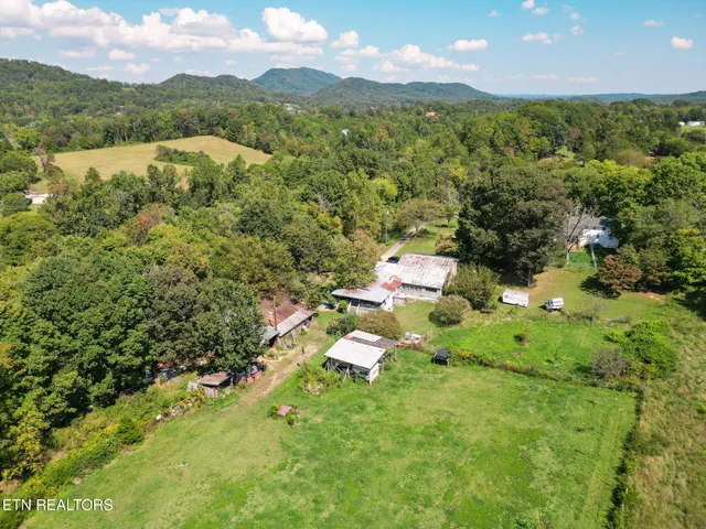 $485,000 | 2733 Shipe Road, Mascot, TN 37806