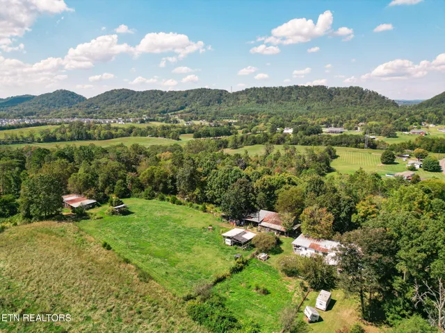 $485,000 | 2733 Shipe Road, Mascot, TN 37806