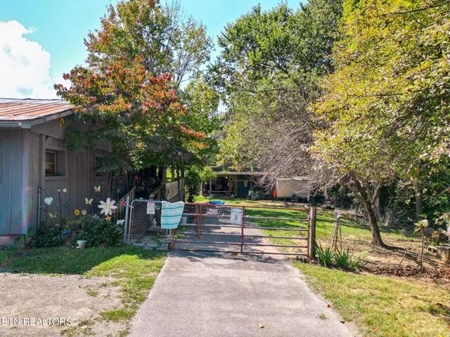 $485,000 | 2733 Shipe Road, Mascot, TN 37806