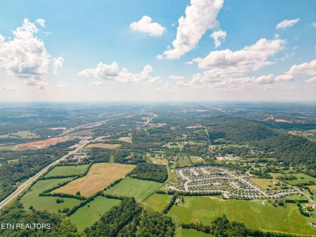 $485,000 | 2733 Shipe Road, Mascot, TN 37806