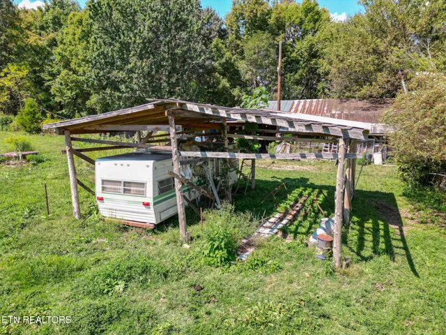 $485,000 | 2733 Shipe Road, Mascot, TN 37806