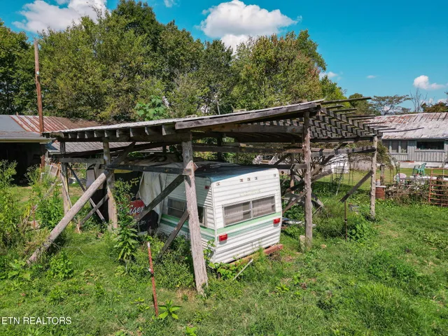 $485,000 | 2733 Shipe Road, Mascot, TN 37806