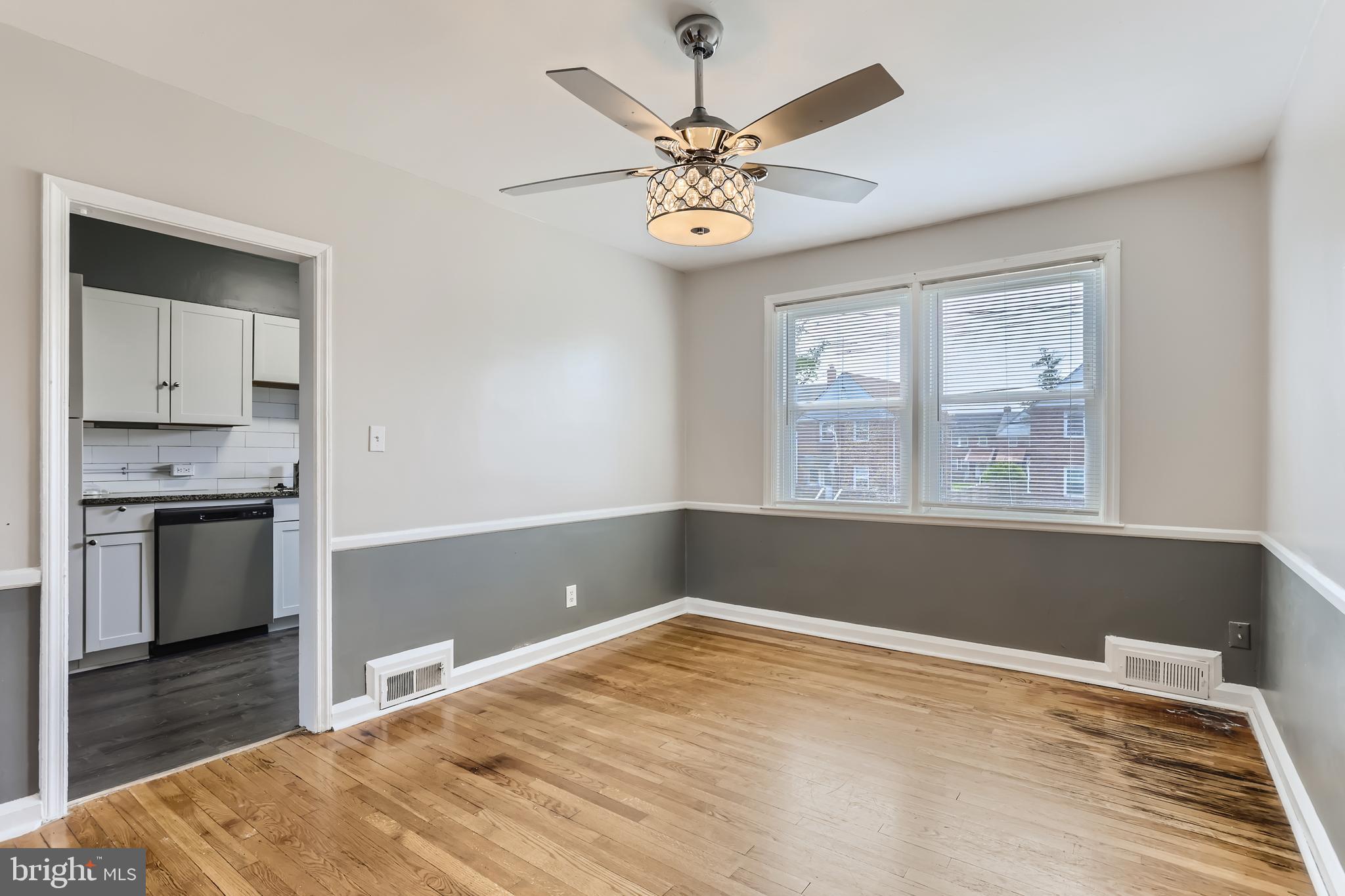 1335 Stonewood Road Baltimore, MD 21239 - Photo 8 of 27 Dining Area