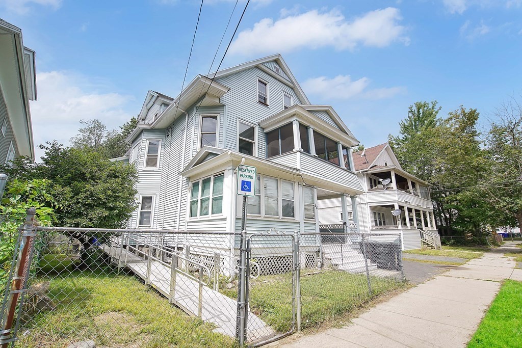 54 Lester Street Springfield, MA 01108 - Photo 33 of 34