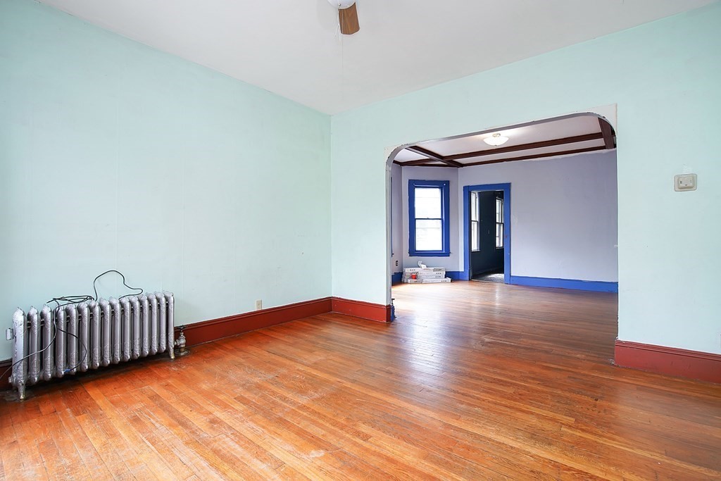 54 Lester Street Springfield, MA 01108 - Photo 4 of 34