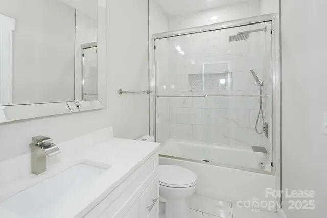 $2,500 | 3806 Freedom Drive, Charlotte, NC 28208