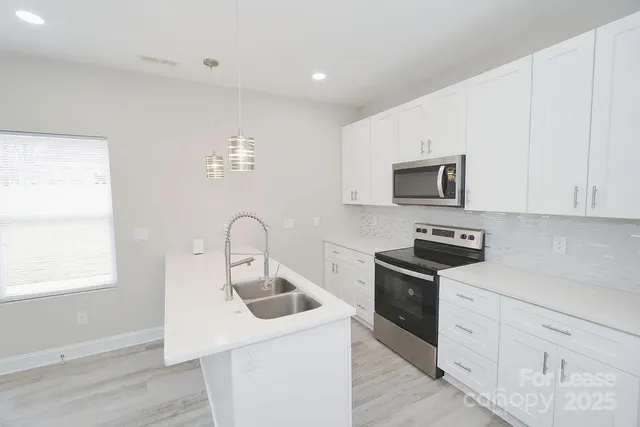 $2,500 | 3806 Freedom Drive, Charlotte, NC 28208