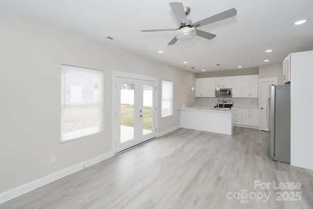 $2,500 | 3806 Freedom Drive, Charlotte, NC 28208