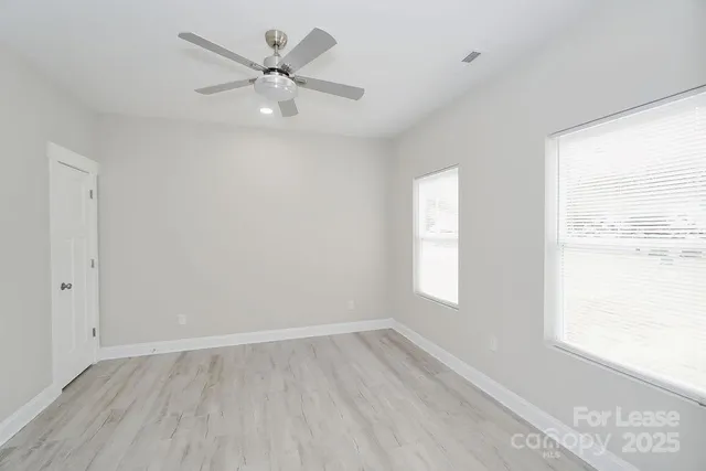 $2,500 | 3806 Freedom Drive, Charlotte, NC 28208