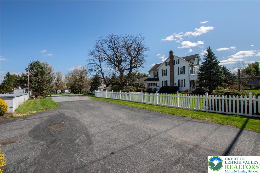 4006 Hecktown Road Bethlehem, PA 18020 - Photo 43 of 100