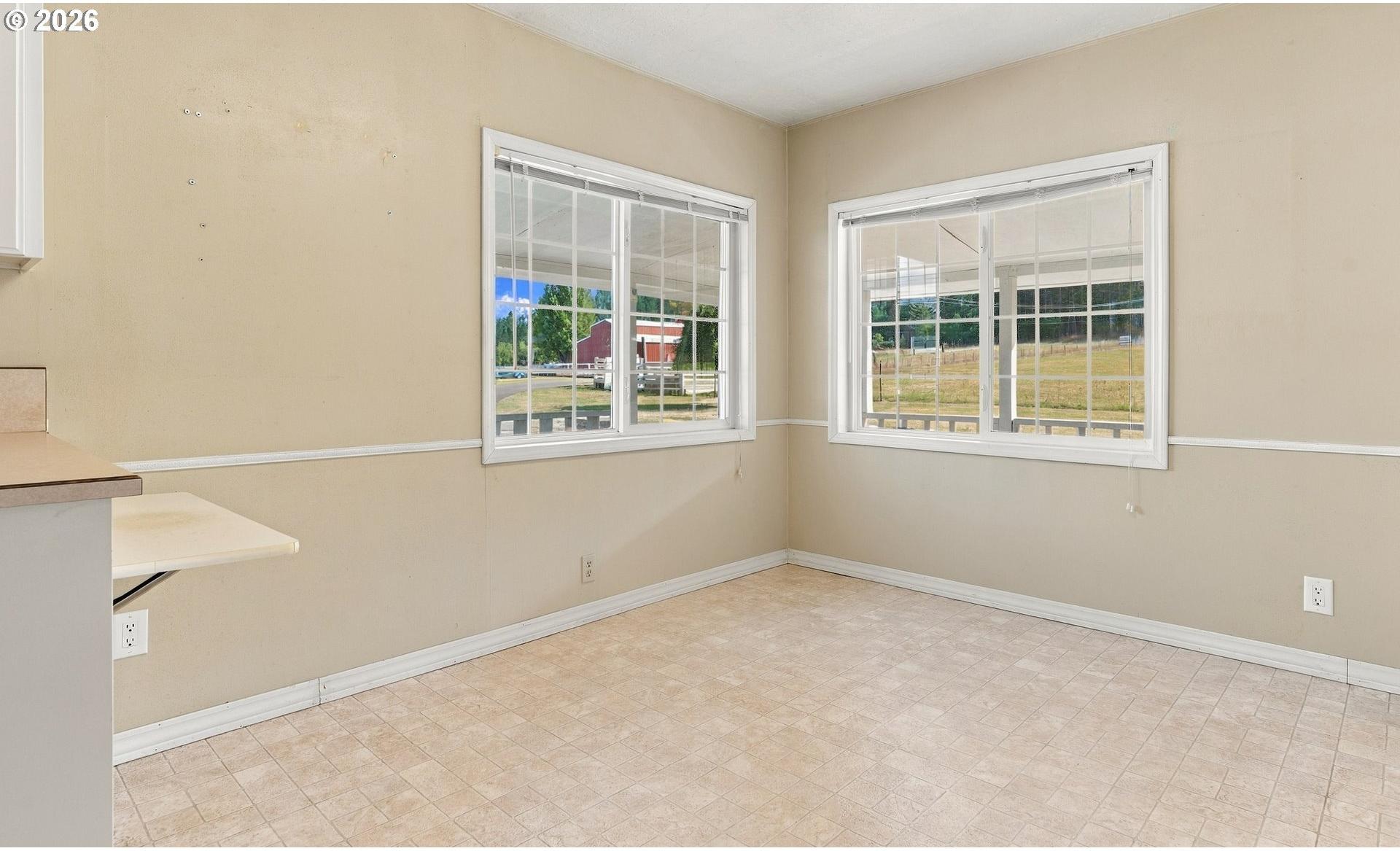 15290 Southwest Gopher Valley Road Sheridan, OR 97378 - Photo 6 of 44 Gallery Image 6