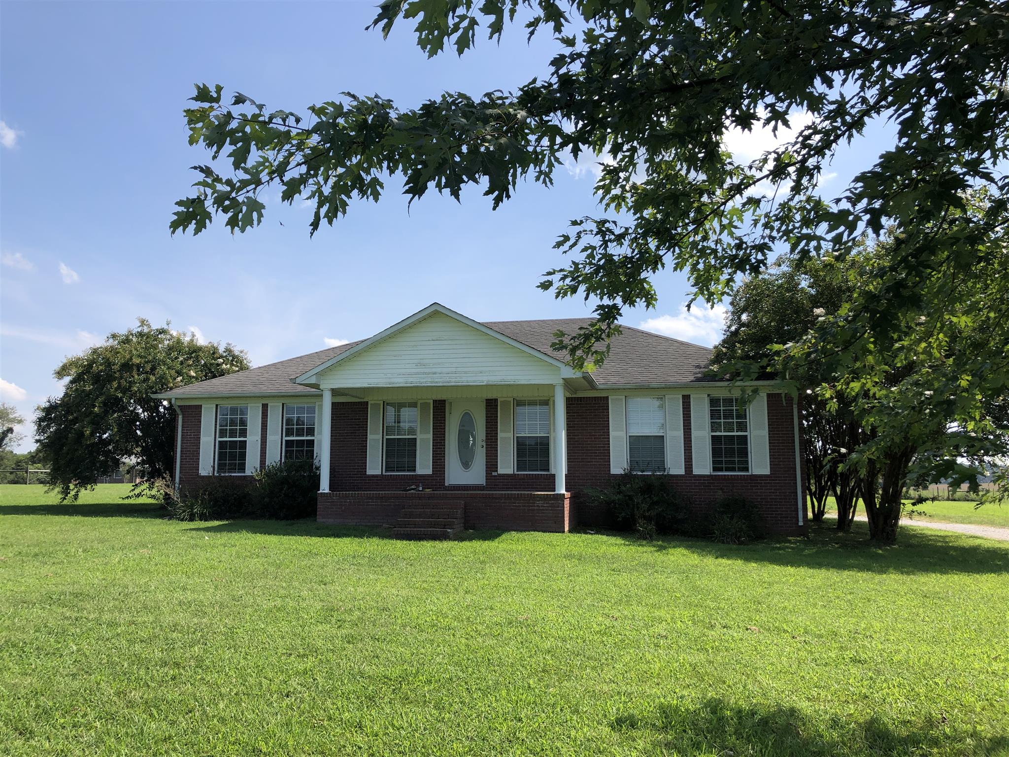 405 Hudson Road Lawrenceburg, TN 38464 - Photo 2 of 16 Gallery Image 2