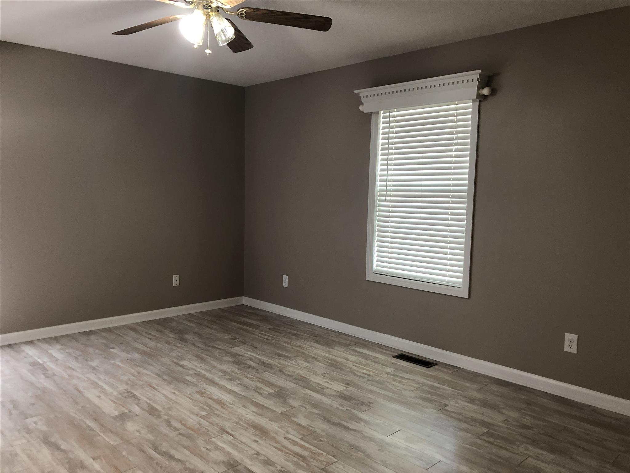 405 Hudson Road Lawrenceburg, TN 38464 - Photo 8 of 16 Gallery Image 8