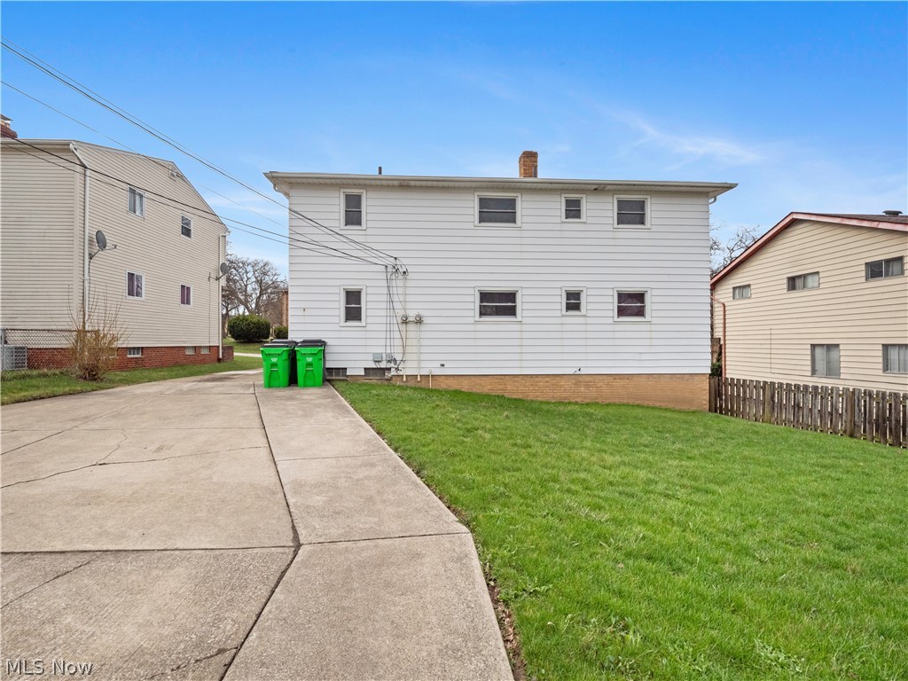 8255 Reed Avenue Cleveland, OH 44125 - Photo 4 of 31