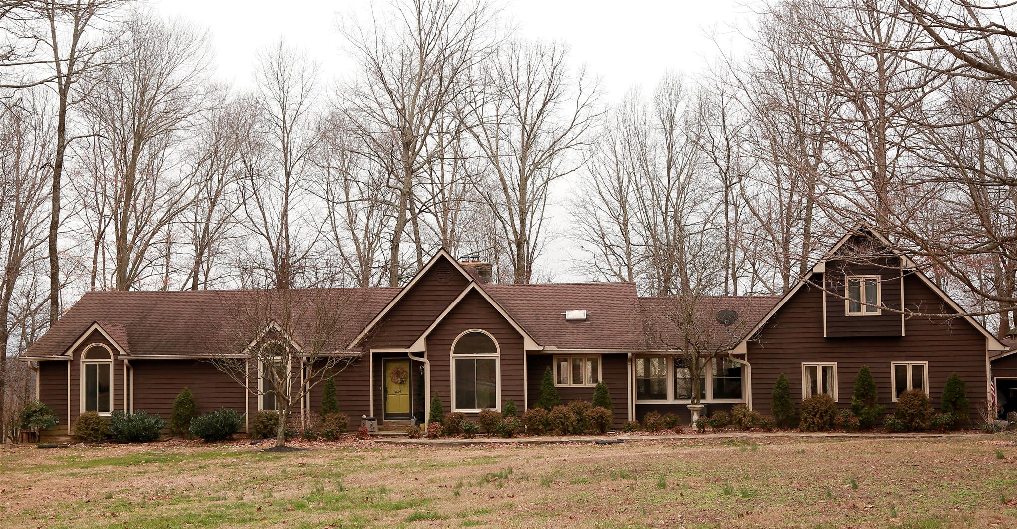 2004 Lawrence Lane Springfield, TN 37172 - Photo 30 of 30 a front view of a house with a yard
