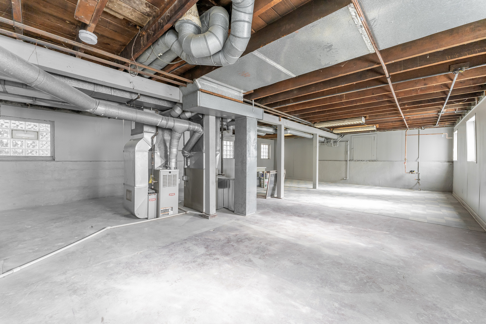1035 South Ridgeland Avenue Oak Park, IL 60304 - Photo 30 of 33 a view of a room with wooden walls