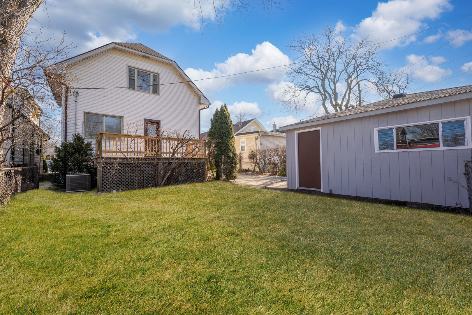 1035 South Ridgeland Avenue Oak Park, IL 60304 - Photo 33 of 33 a view of a house with backyard and garden
