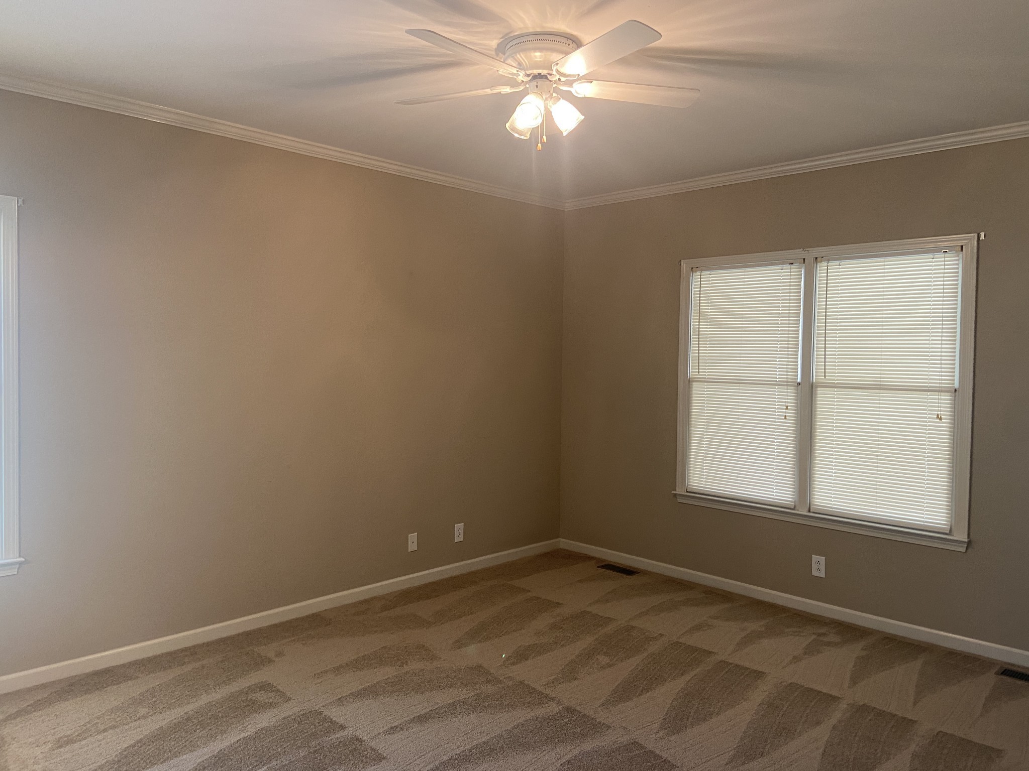 4237 Trenton Road Clarksville, TN 37040 - Photo 8 of 36