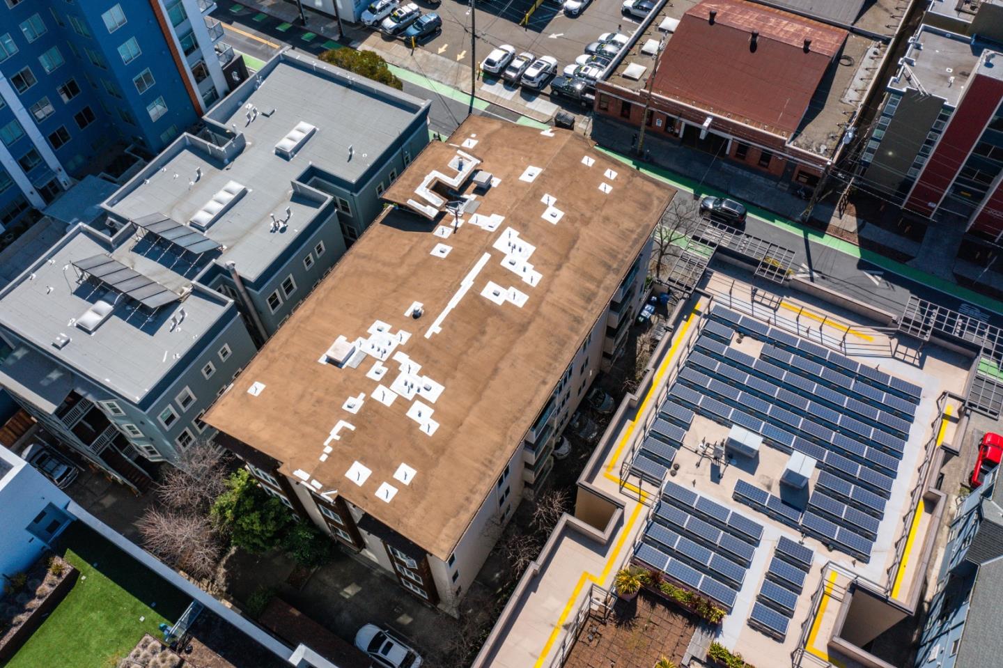 2029 Channing Way, Unit 3C Berkeley, CA 94704 - Photo 24 of 31 an aerial view of a building