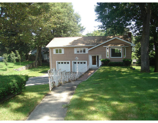 21 Ginn Road Winchester, MA 01890 - Photo 6 of 10