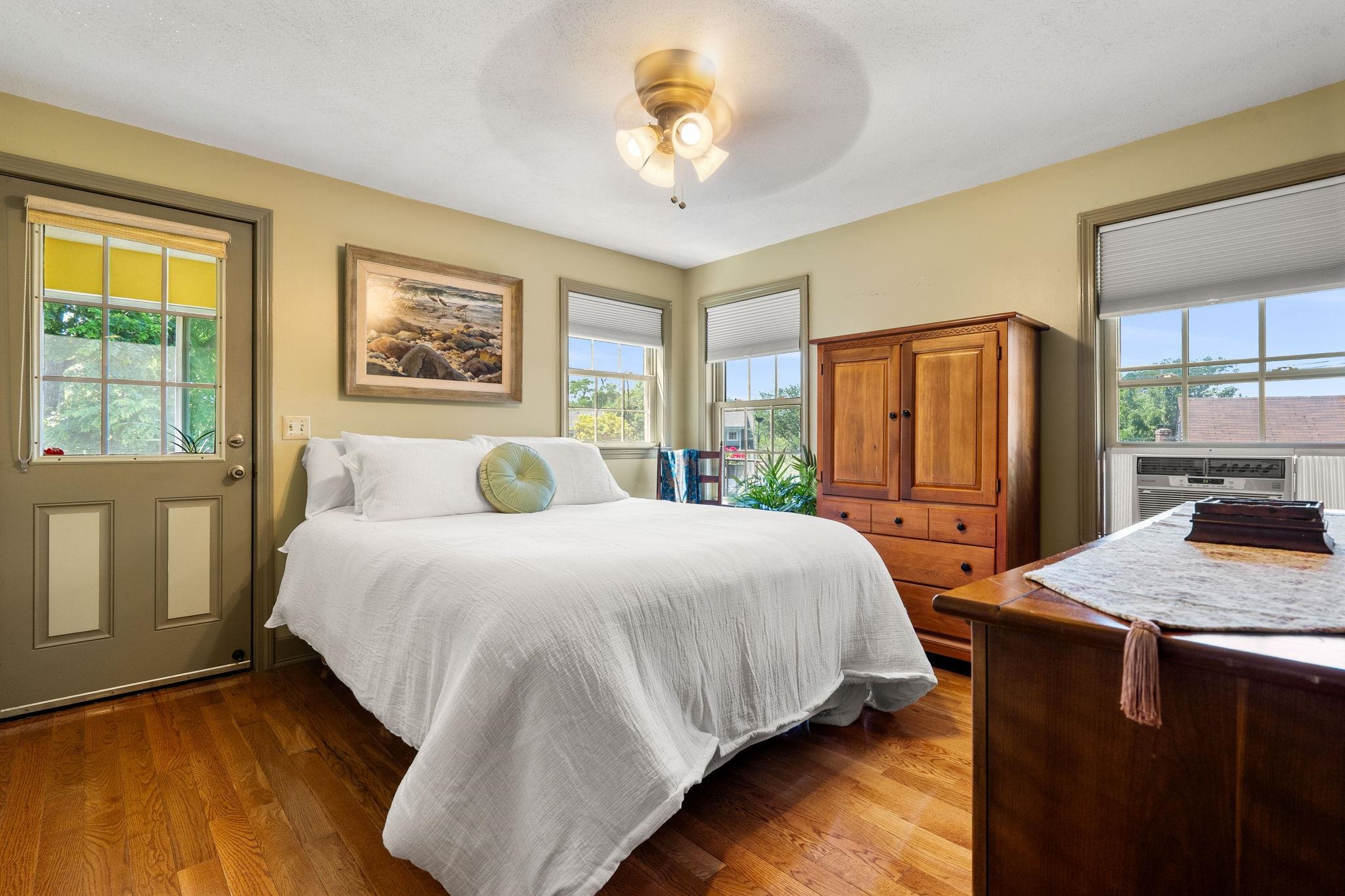 13-2 High Street, Unit 2 Exeter, NH 03833 - Photo 10 of 38