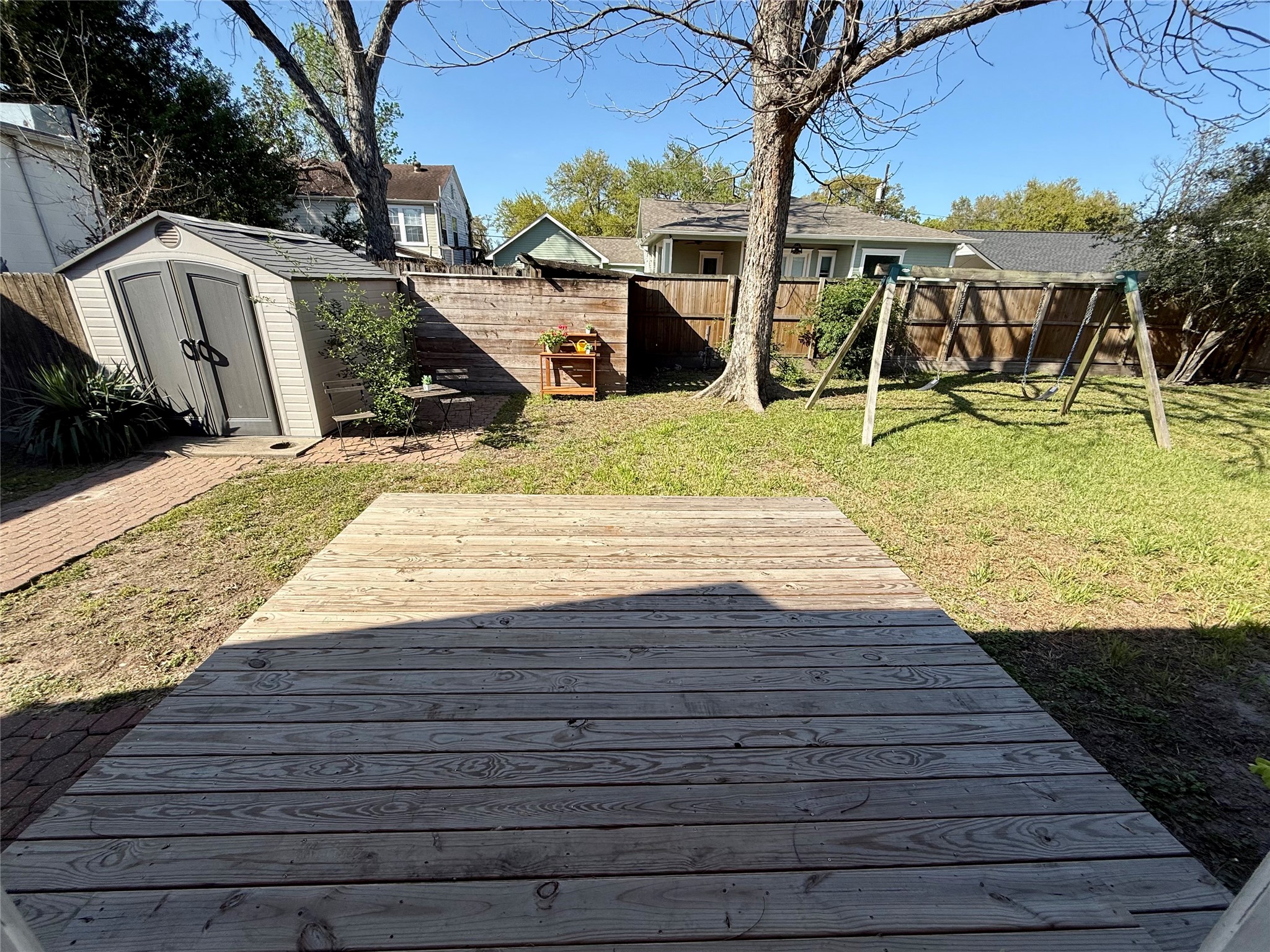 805 Sue Street Houston, TX 77009 - Photo 21 of 25 a view of outdoor space with seating