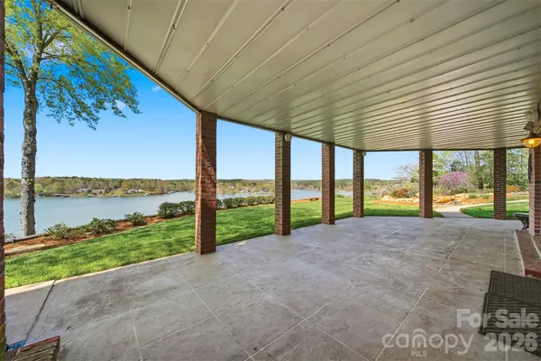 a view of deck and patio