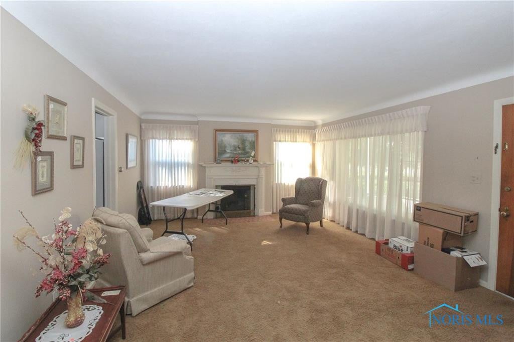 3366 Indian Road Toledo, OH 43606 - Photo 4 of 33 Gallery Image 4