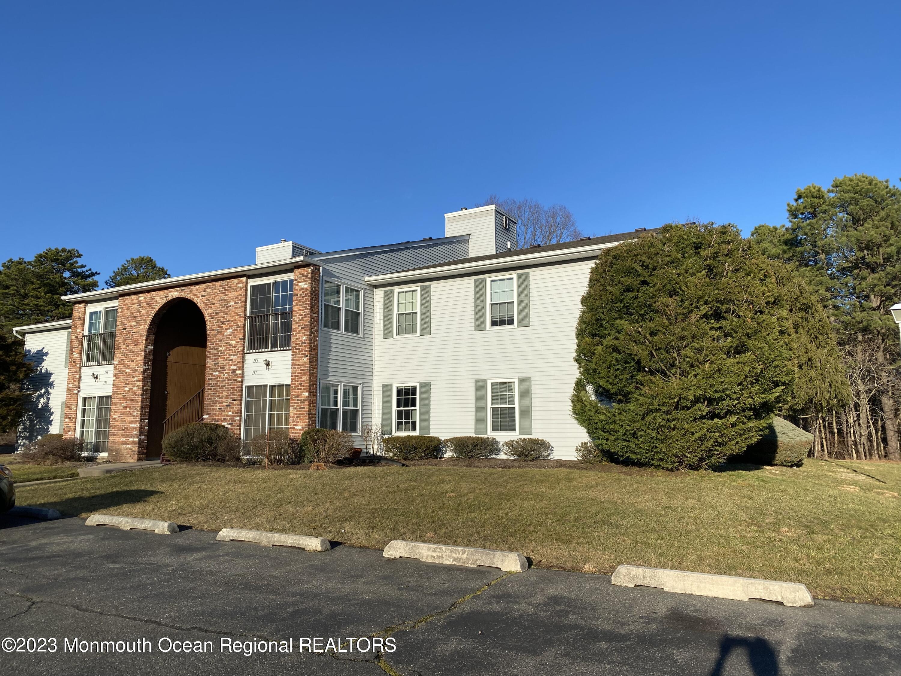 135 Frontier Way Tinton Falls, NJ 07753 - Photo 1 of 15 135 Frontier Way