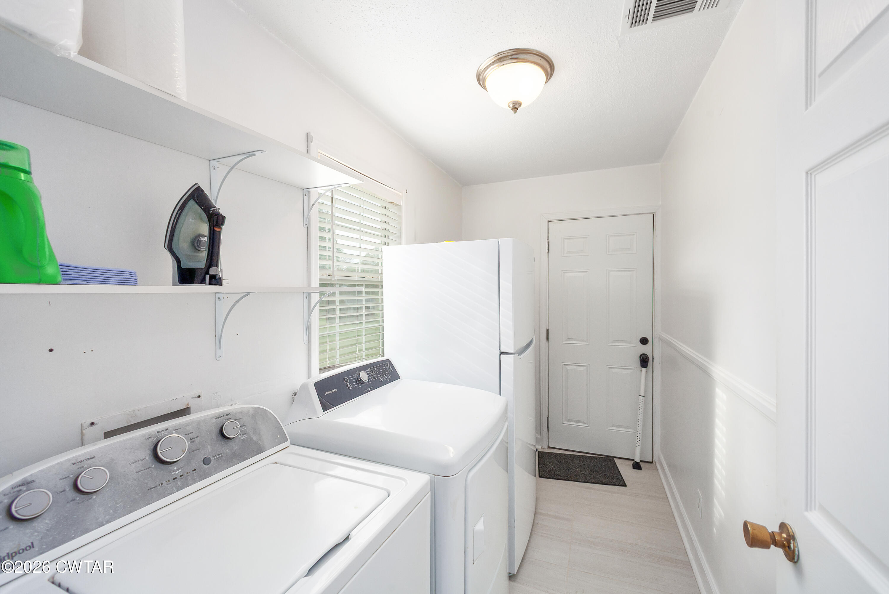 29 Carlos Street Jackson, TN 38301 - Photo 14 of 27 laundry room